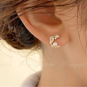 Crescent Moon Studs 🌙 925 Sterling Silver, CZ Diamond 🌙 Earrings